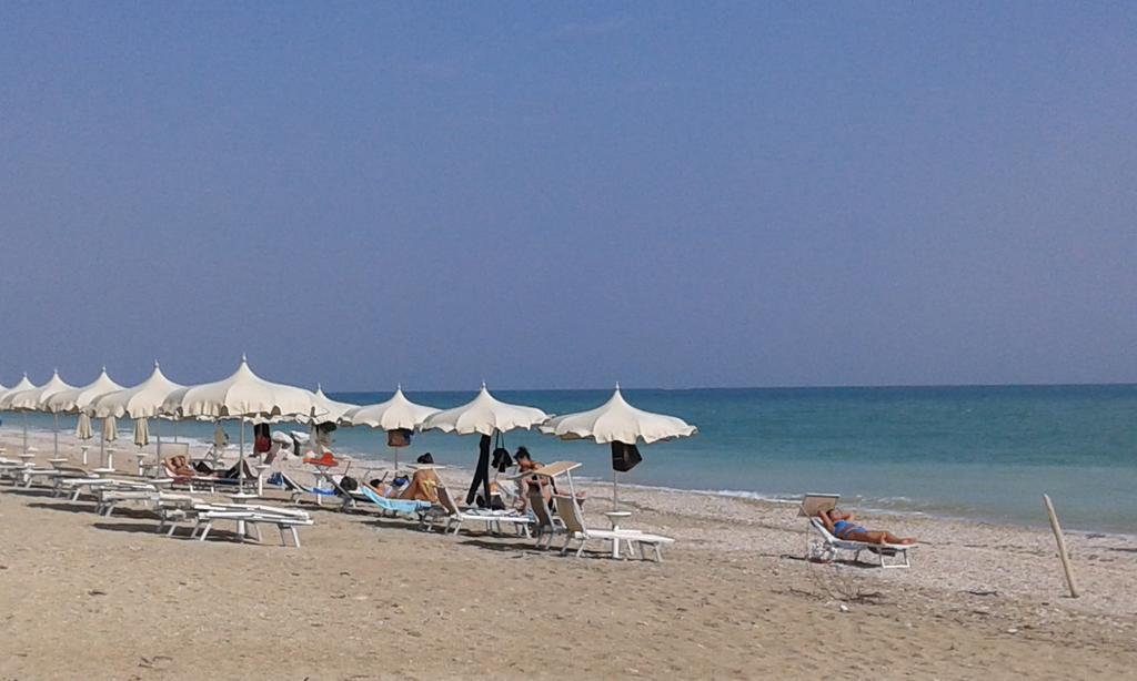 Casavacanze Castelli Di Sabbia Порто-Сант'Ельпідіо Екстер'єр фото